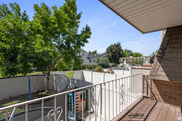 553 North 200 West Bountiful, UT 84010 - Photo 24 of 26 View of balcony