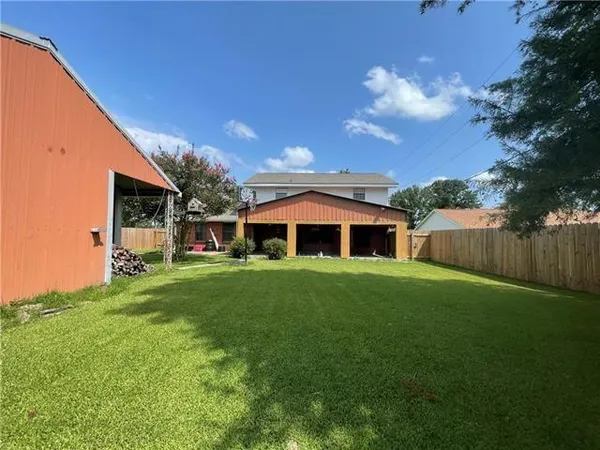 $2,000 | 12 River Park Drive, Hahnville, LA 70057