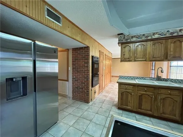 $2,000 | 12 River Park Drive, Hahnville, LA 70057