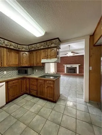 $2,000 | 12 River Park Drive, Hahnville, LA 70057