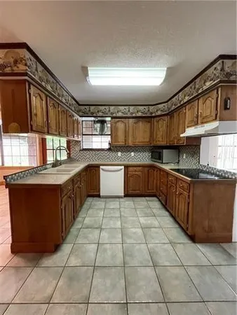 $2,000 | 12 River Park Drive, Hahnville, LA 70057