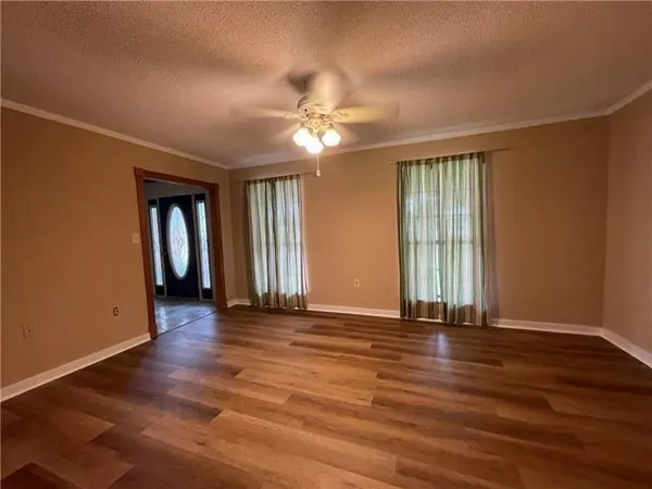$2,000 | 12 River Park Drive, Hahnville, LA 70057