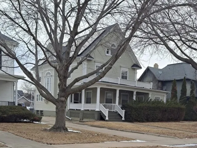 $280,000 | 216 East Cleveland Street, Spring Valley, IL 61362