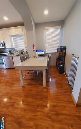 $2,500 | 613 3rd Avenue, Lyndhurst, NJ 07071