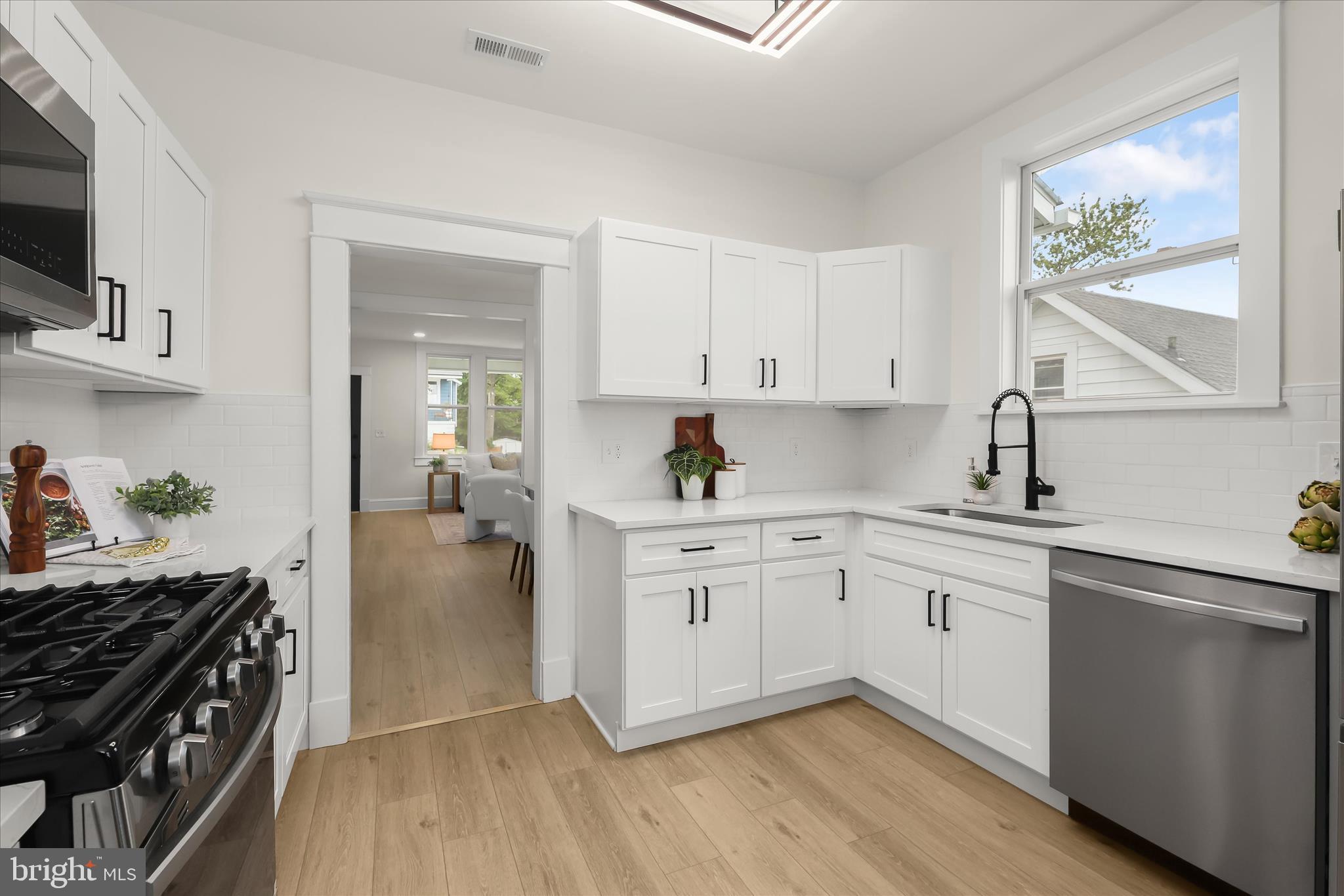 640 North Bend Road Baltimore, MD 21229 - Photo 4 of 47 Kitchen