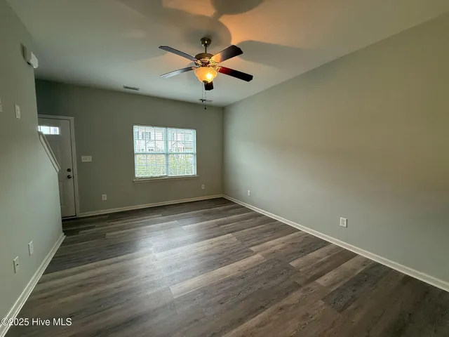 $1,495 | 519 Oyster Rock Lane, Sneads Ferry, NC 28460