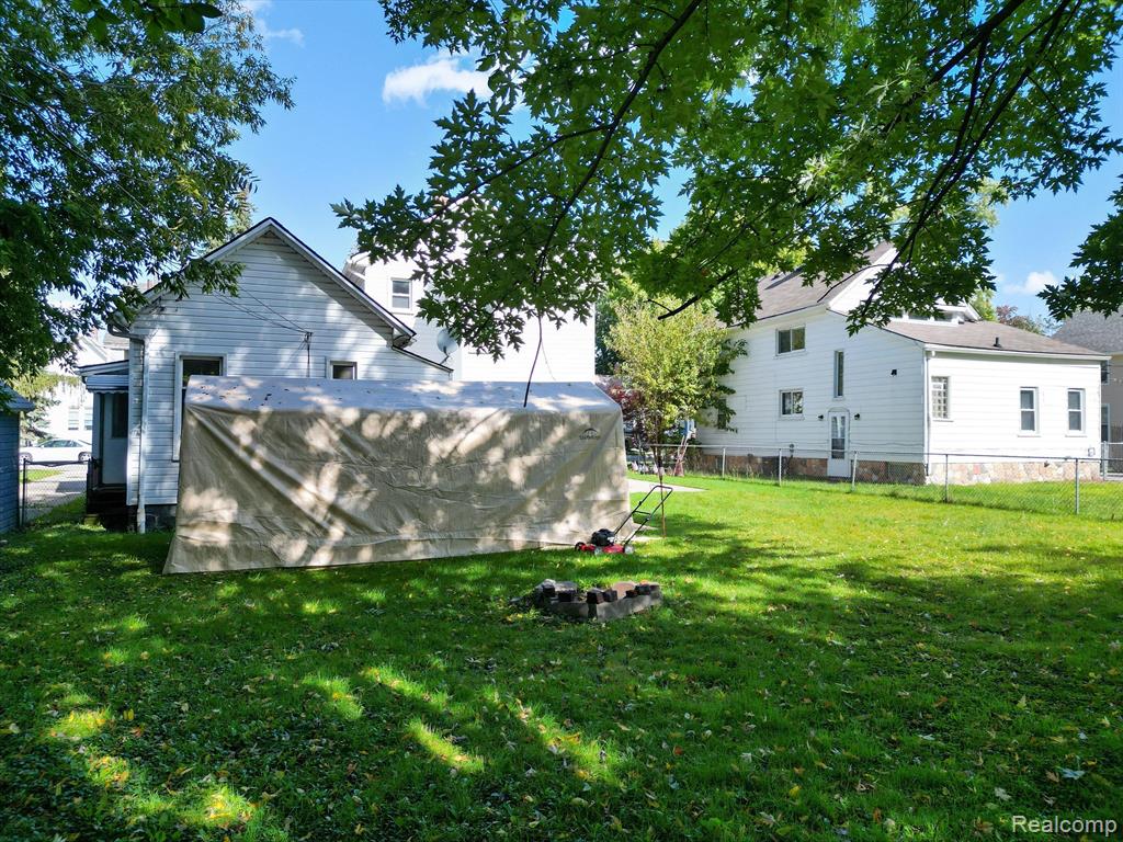 35 Hubbard Street Mount Clemens, MI 48043 - Photo 7 of 10