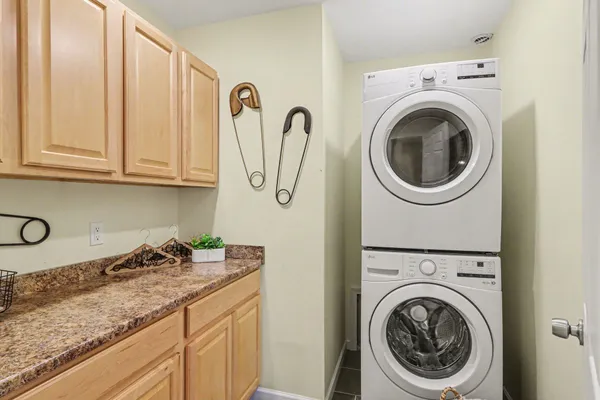 $624,900 | 10466 North Riverview Drive, Plainwell, MI 49080