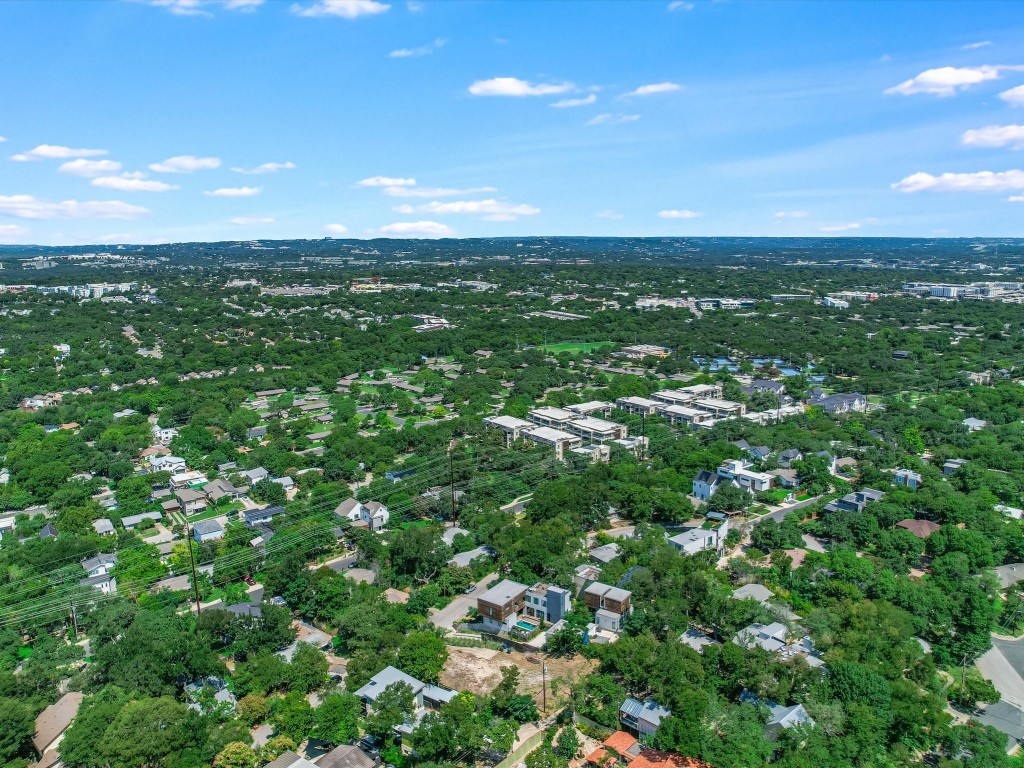 3007 South 4th Street Austin, TX 78704 - Photo 13 of 16 a view of a city
