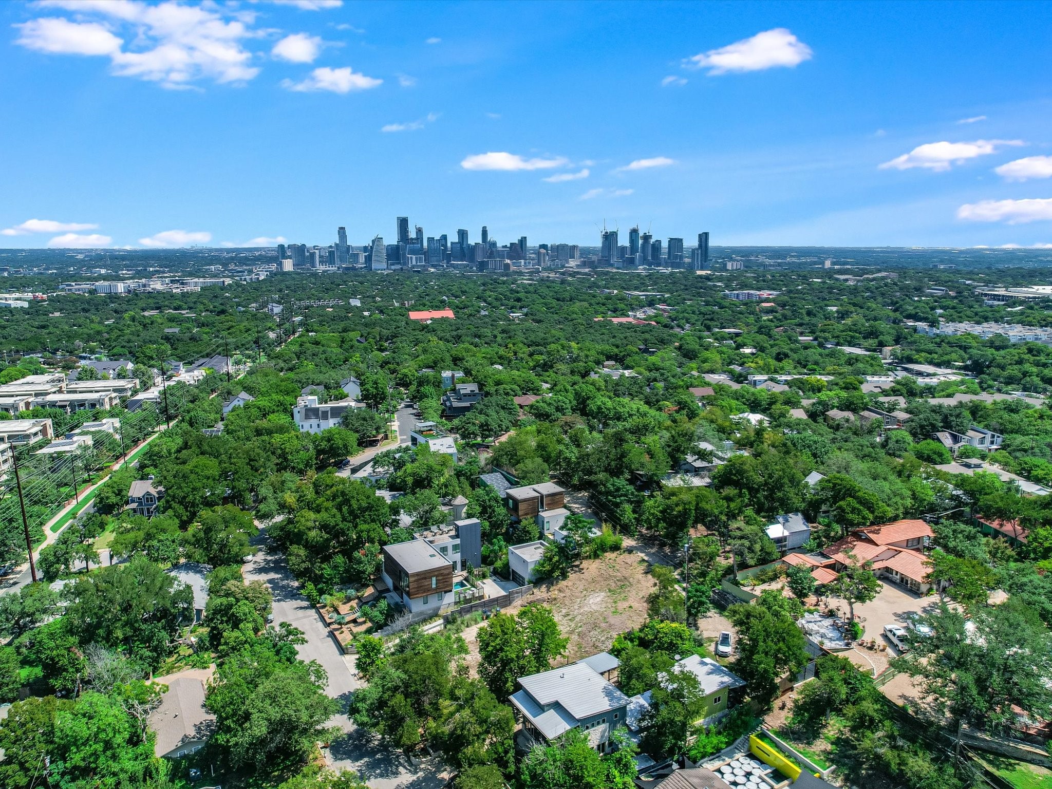 3007 South 4th Street Austin, TX 78704 - Photo 15 of 16 a view of a city