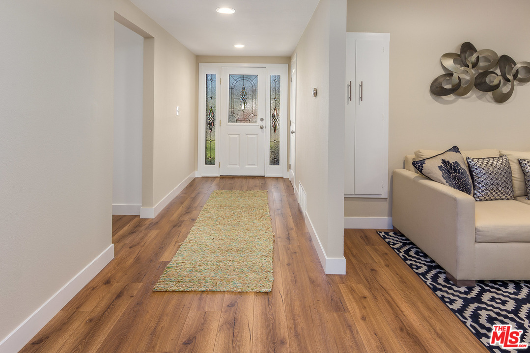 704 Erringer Road Simi Valley, CA 93065 - Photo 4 of 26
