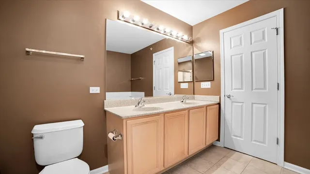 $419,900 | 1706 Buckingham Drive, Des Plaines, IL 60018