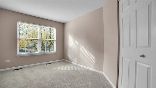 $419,900 | 1706 Buckingham Drive, Des Plaines, IL 60018