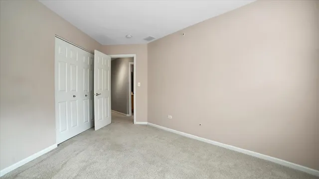 $419,900 | 1706 Buckingham Drive, Des Plaines, IL 60018