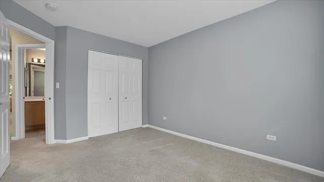 $419,900 | 1706 Buckingham Drive, Des Plaines, IL 60018