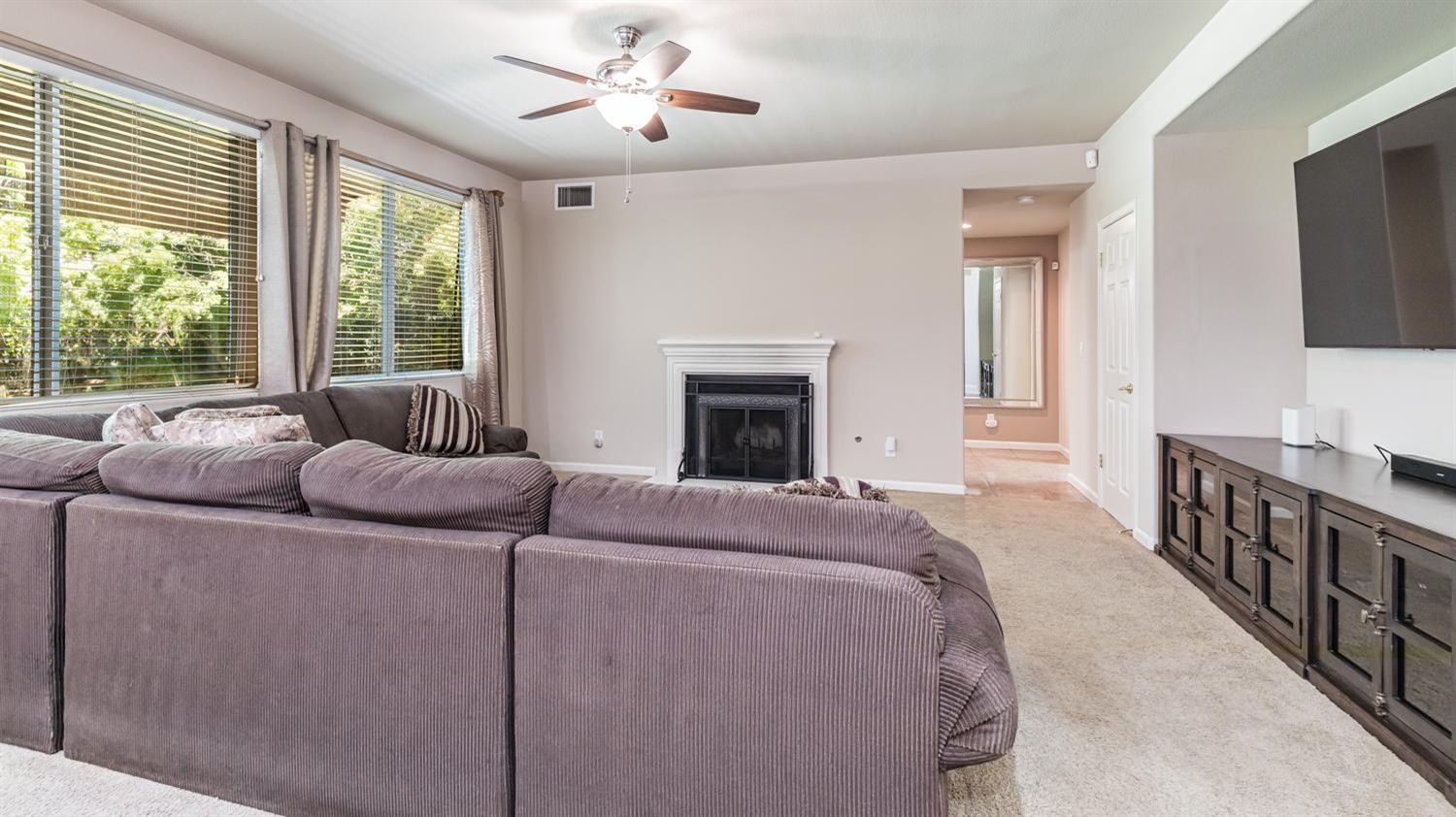 4683 North Arrow Ridge Way Clovis, CA 93619 - Photo 13 of 72 Gallery Image 13