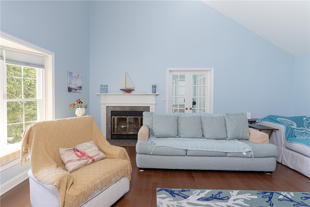 327 Corey Lane Middletown, RI 02842 - Photo 14 of 30