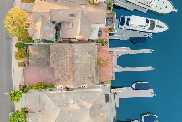$7,995,000 | 612 Harbor Island Drive, Newport Beach, CA 92660