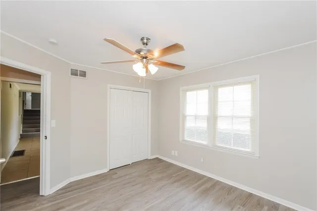 $1,370 | 10306 Oakland Avenue, Kansas City, MO 64134