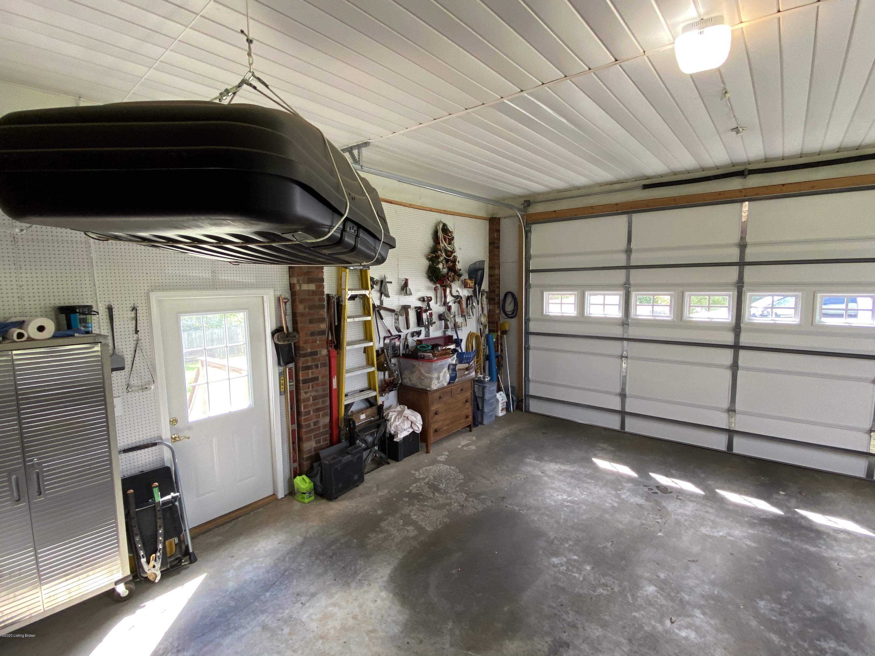 1865 Sunbeam Road Leitchfield, KY 42754 - Photo 19 of 78 attached garage area