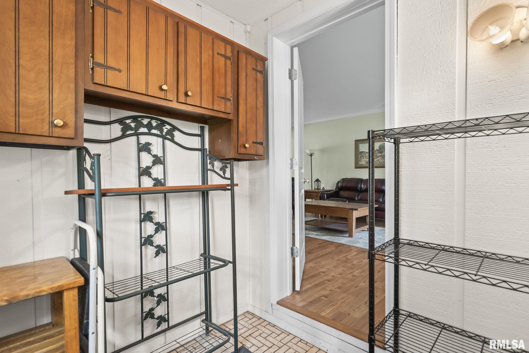 7096 Bahr Road Sherman, IL 62684 - Photo 15 of 38 Gallery Image 15