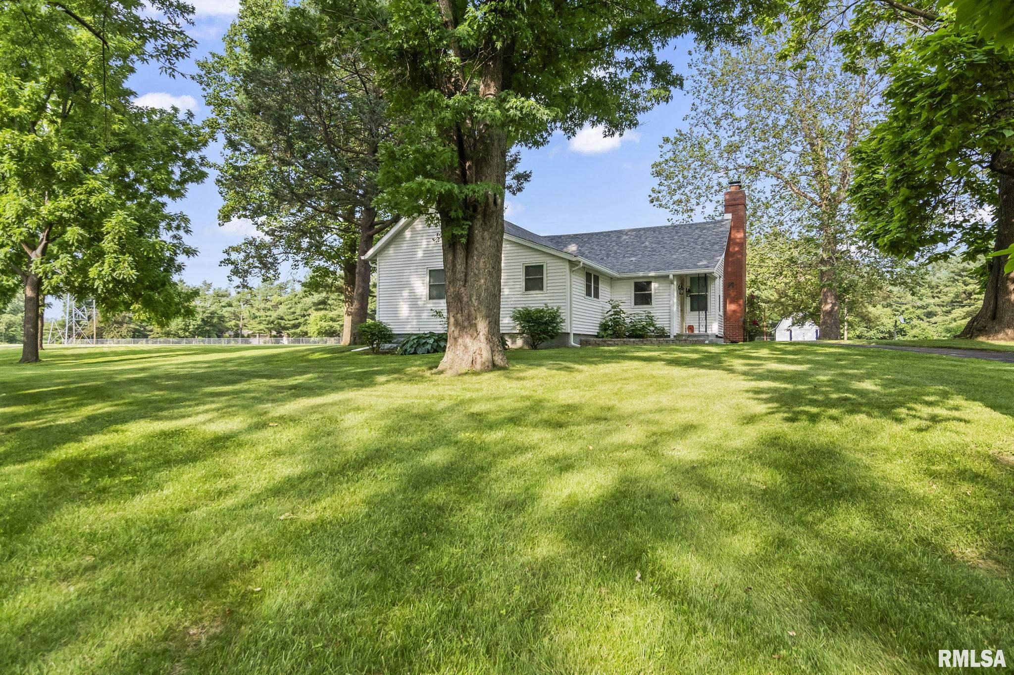 7096 Bahr Road Sherman, IL 62684 - Photo 33 of 38 Gallery Image 33