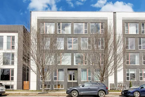 $539,000 | 826 West Cullerton Street, Unit 2E, Chicago, IL 60608