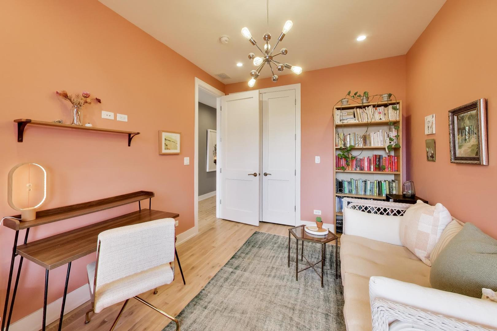 826 West Cullerton Street, Unit 2E Chicago, IL 60608 - Photo 12 of 19