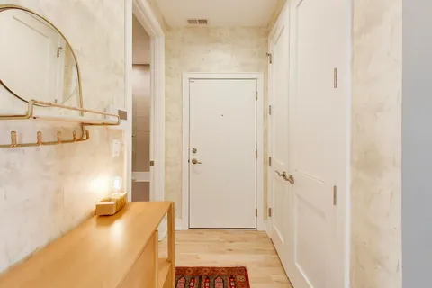$539,000 | 826 West Cullerton Street, Unit 2E, Chicago, IL 60608