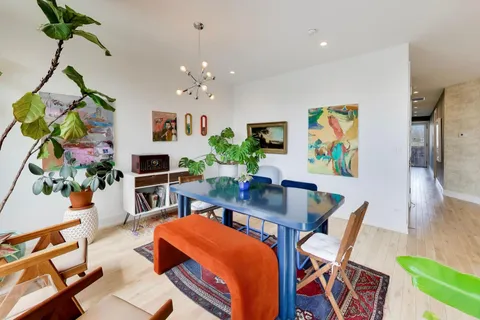 $539,000 | 826 West Cullerton Street, Unit 2E, Chicago, IL 60608