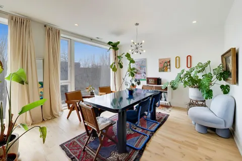 $539,000 | 826 West Cullerton Street, Unit 2E, Chicago, IL 60608