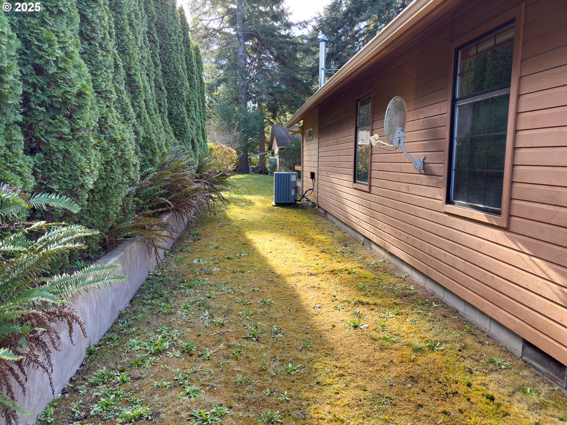 1108 6th Street Southeast Bandon, OR 97411 - Photo 40 of 48
