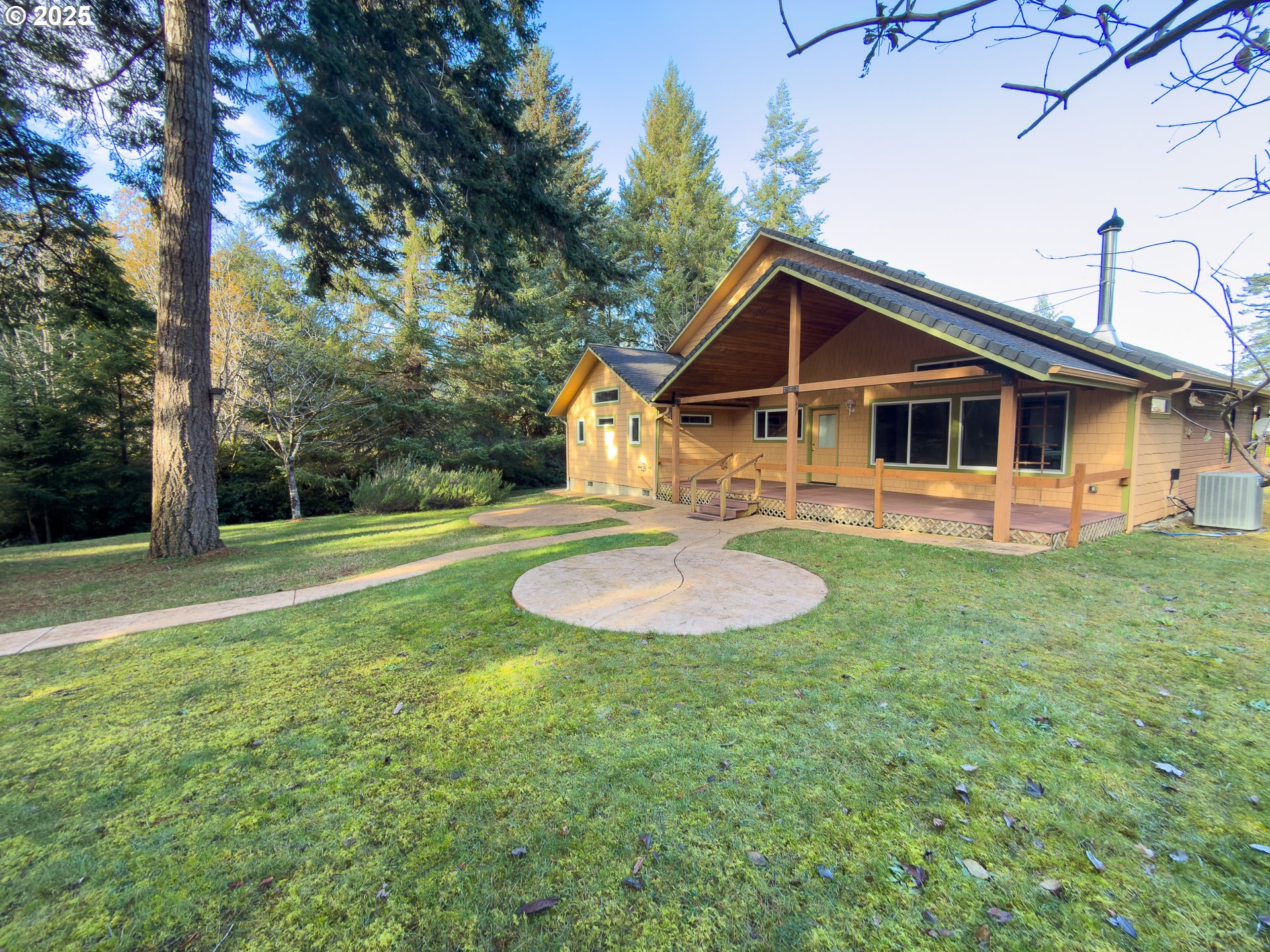 1108 6th Street Southeast Bandon, OR 97411 - Photo 41 of 48