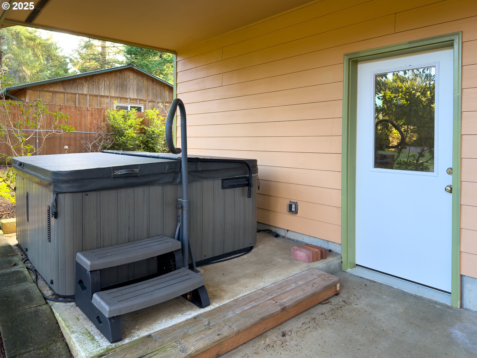 1108 6th Street Southeast Bandon, OR 97411 - Photo 44 of 48