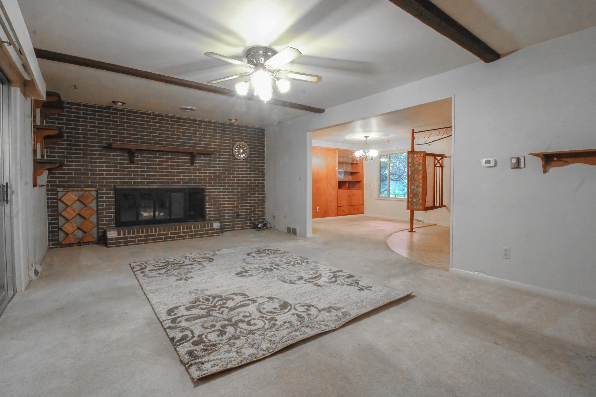 1438 South Morrish Road Flint, MI 48532 - Photo 10 of 37 50118076-9.JPG