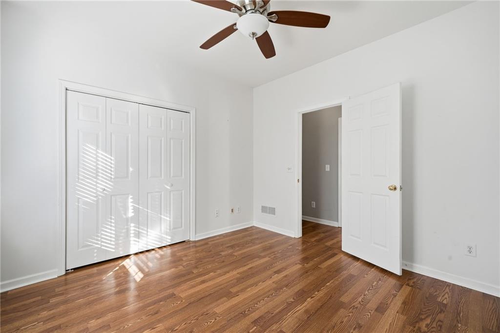1565 Victoria Walk Cumming, GA 30041 - Photo 14 of 32