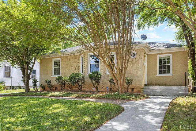 $254,900 | 913 Johnson Road, Lynchburg, VA 24502