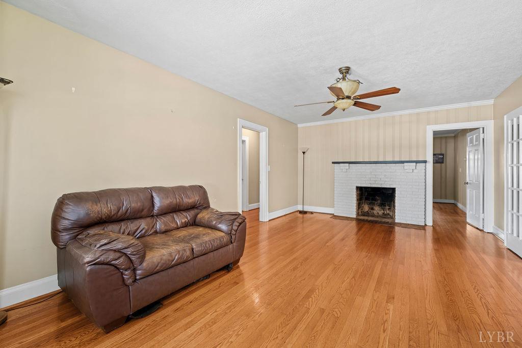 913 Johnson Road Lynchburg, VA 24502 - Photo 4 of 35