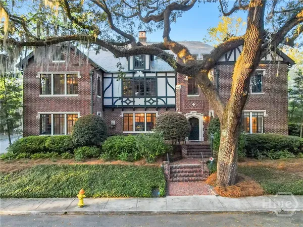 $2,220,000 | 302 East 46th Street, Savannah, GA 31405