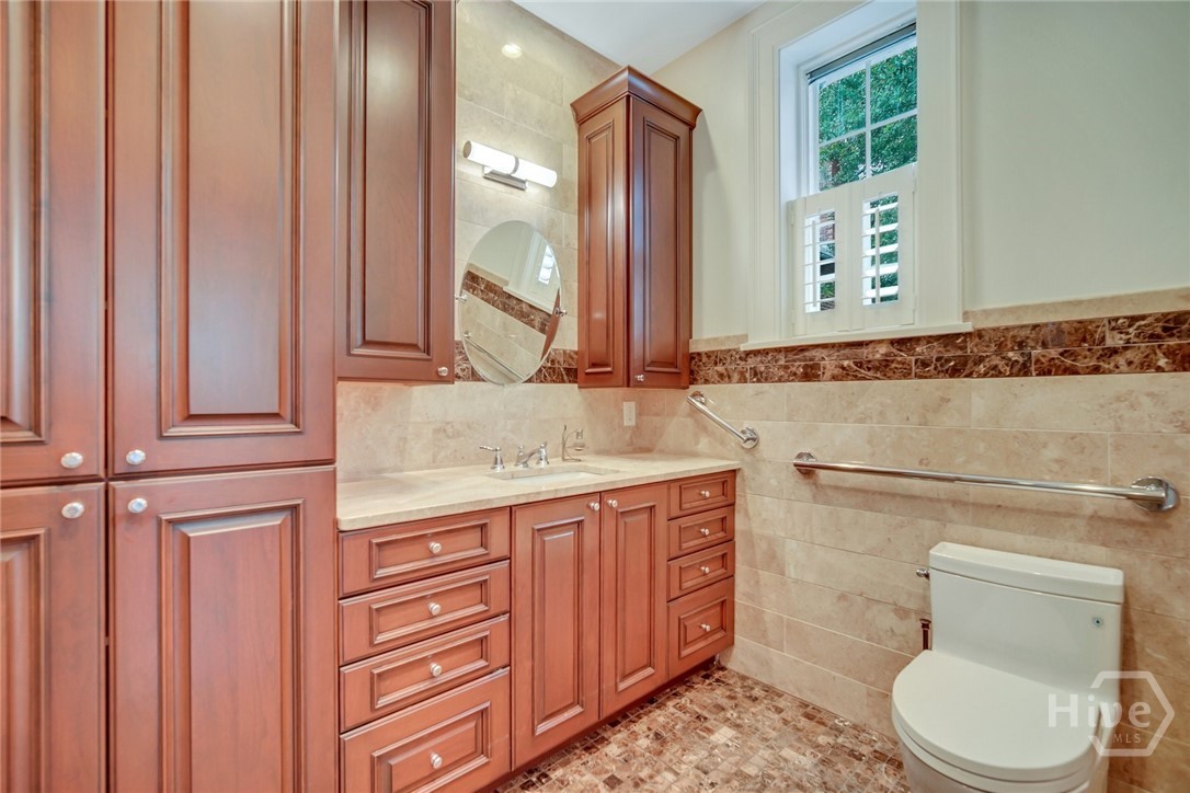302 East 46th Street Savannah, GA 31405 - Photo 30 of 64