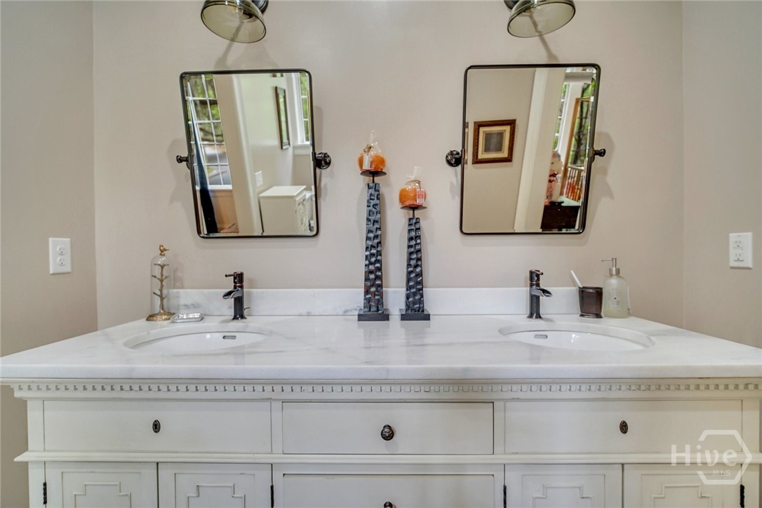 302 East 46th Street Savannah, GA 31405 - Photo 57 of 64