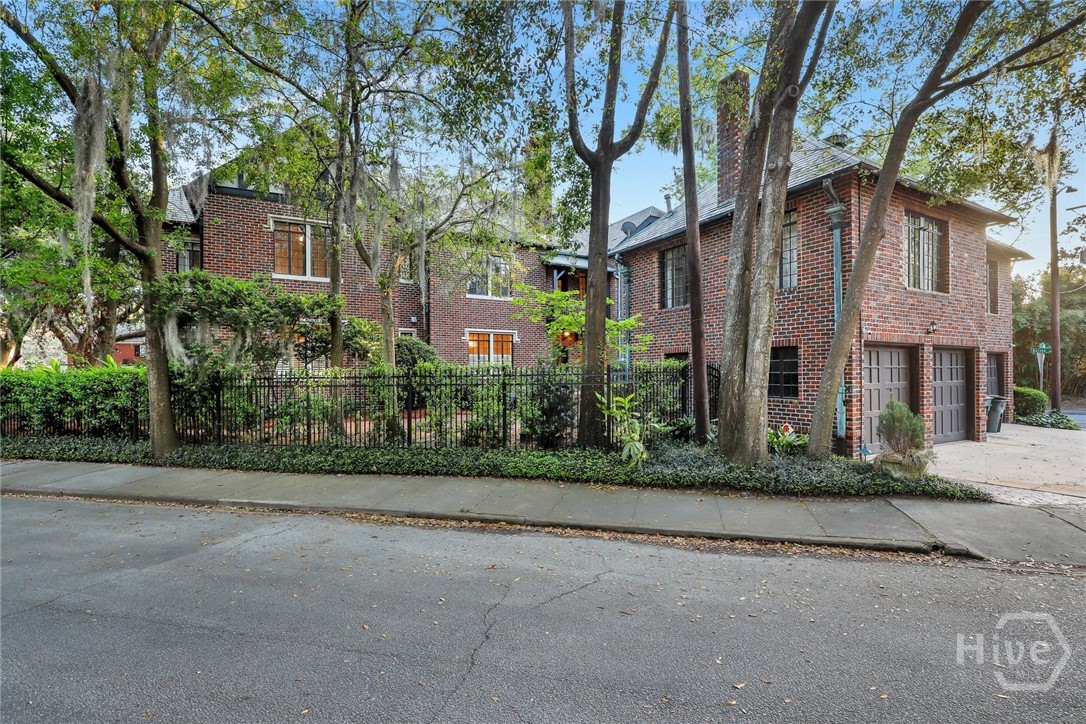 302 East 46th Street Savannah, GA 31405 - Photo 6 of 64