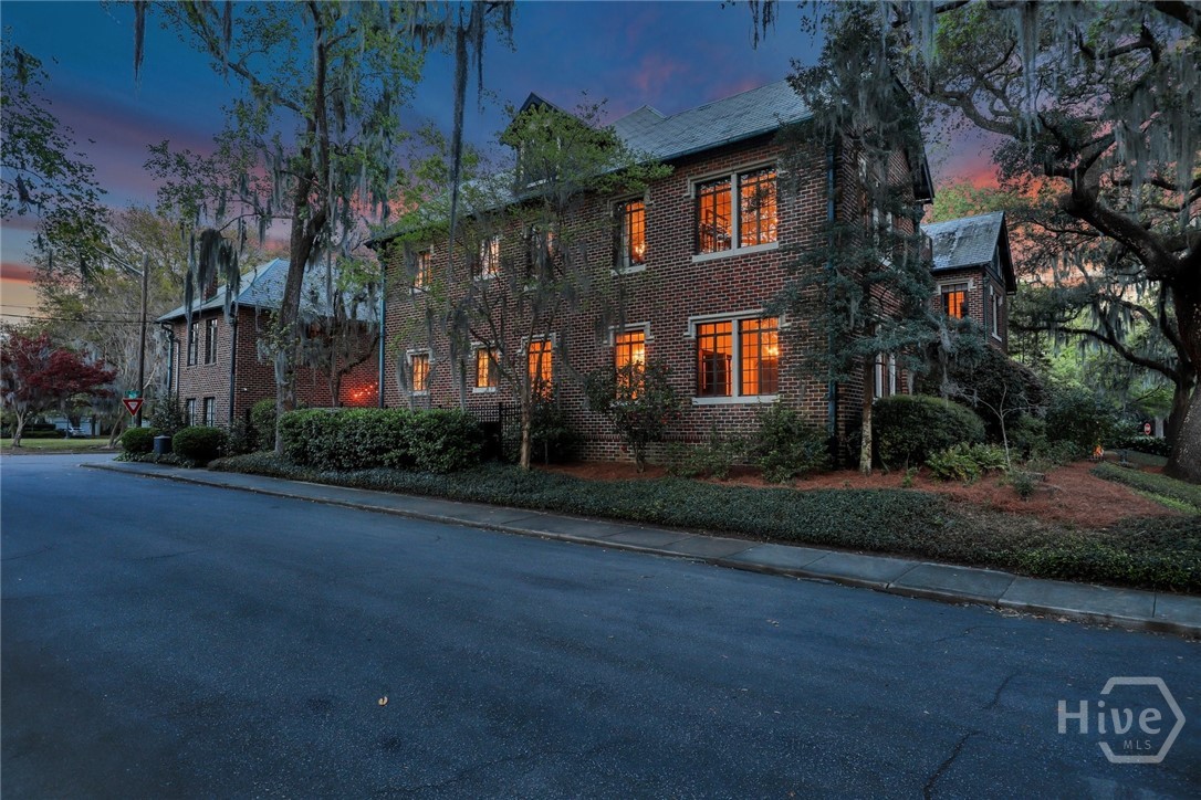 302 East 46th Street Savannah, GA 31405 - Photo 61 of 64