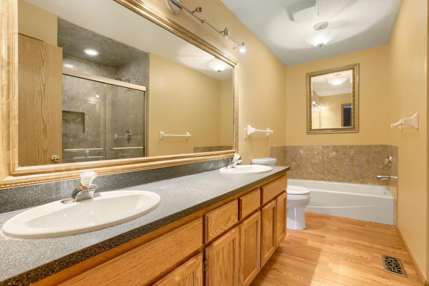 1896 Beebe Road Maplewood, MN 55109 - Photo 13 of 23 Gallery Image 13