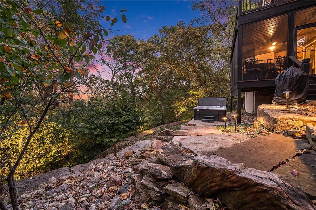 16218 Canterbury Road Overland Park, KS 66085 - Photo 7 of 11