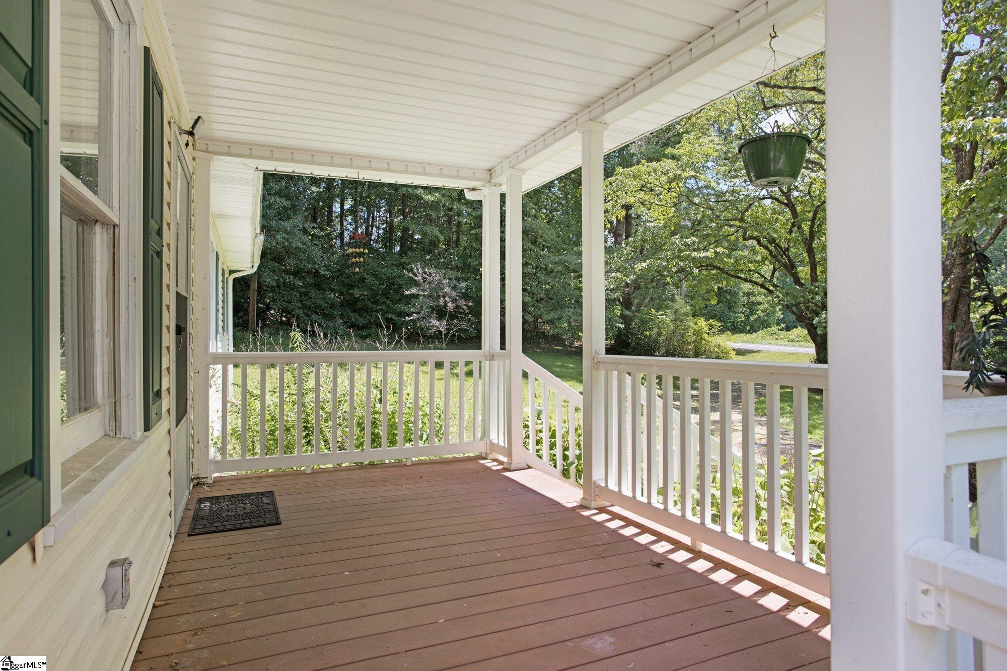 231 Cove Creek Road Pickens, SC 29671 - Photo 3 of 25 Gallery Image 3