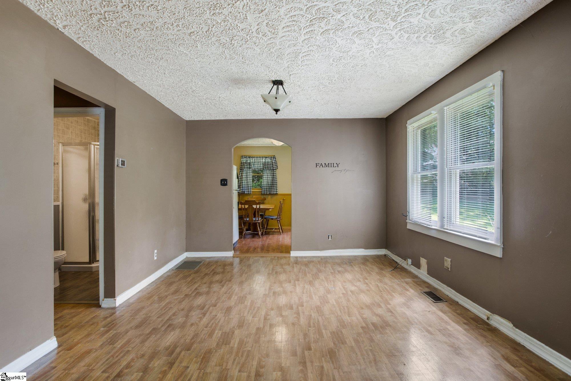 231 Cove Creek Road Pickens, SC 29671 - Photo 6 of 25 Gallery Image 6