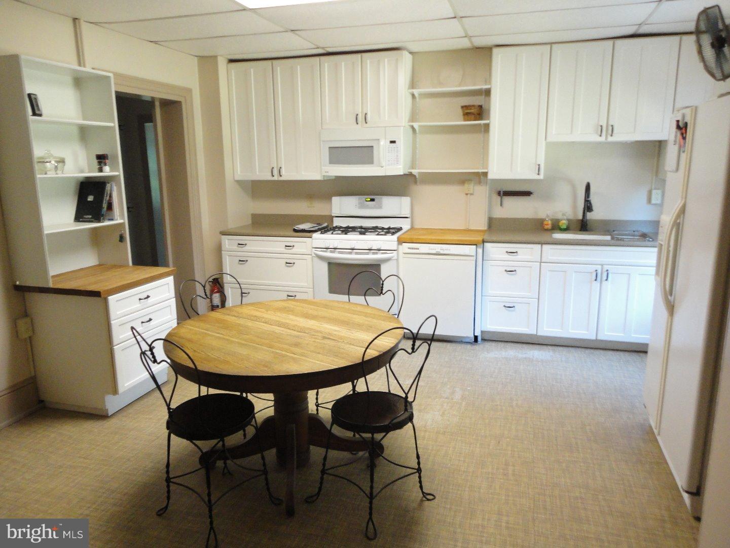 180 State Road West Grove, PA 19390 - Photo 10 of 25 Gallery Image 10