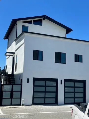 $3,100 | 16765 1/2 South Pacific Avenue, Huntington Beach, CA 90742