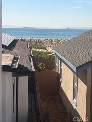 $3,100 | 16765 1/2 South Pacific Avenue, Huntington Beach, CA 90742